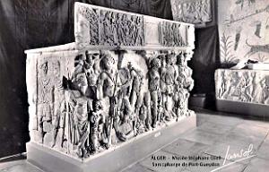 Alger - Musee Stephane Gsell - Sarcophage de Port-Gueydon